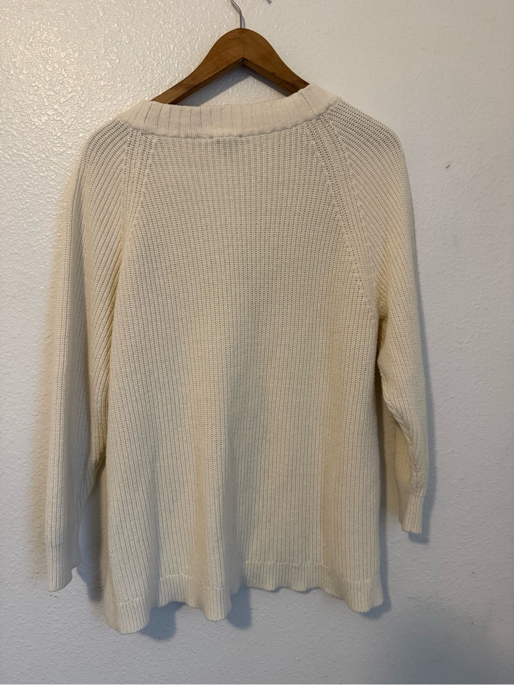 Express Cream Ribbed V-Neck Sweater - Picture 3 of 5